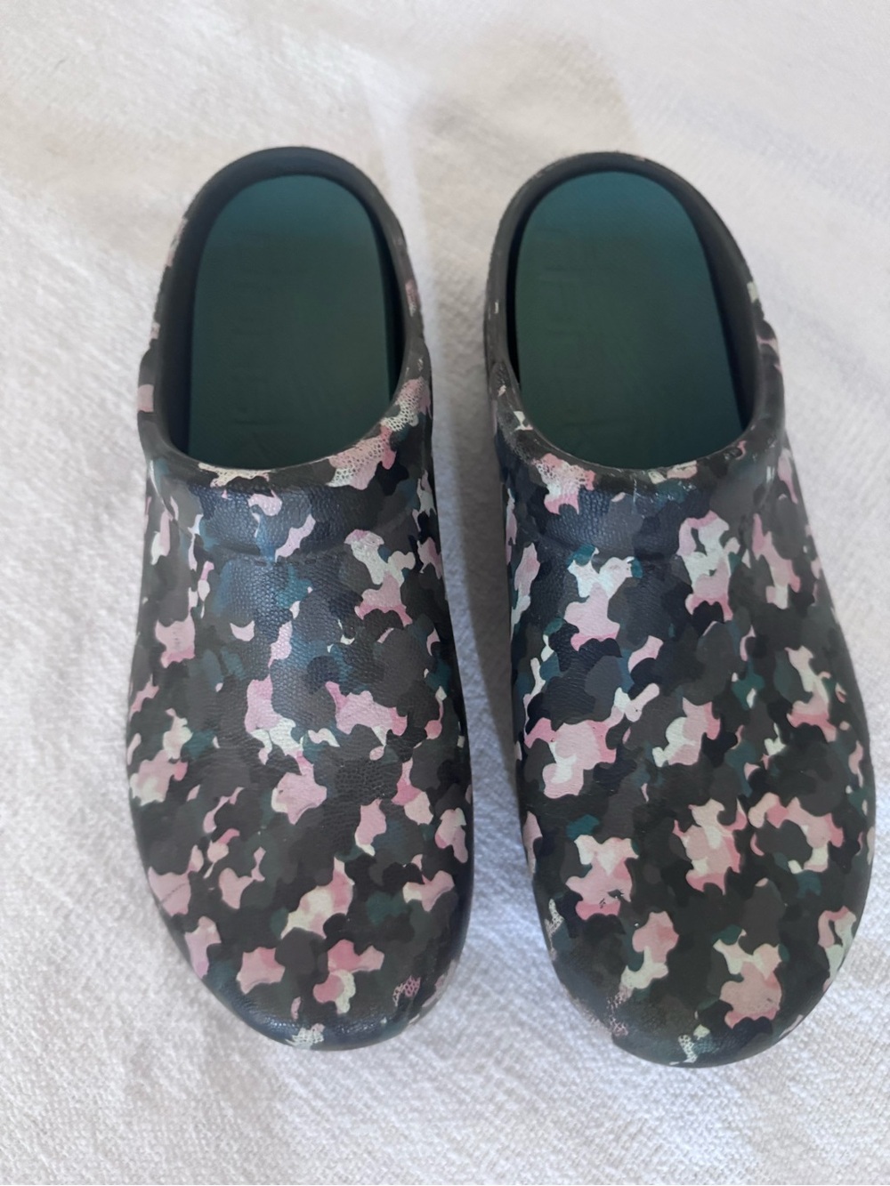 Dansko Z2031 Womens Camo Molded Kane Clog Size 39
